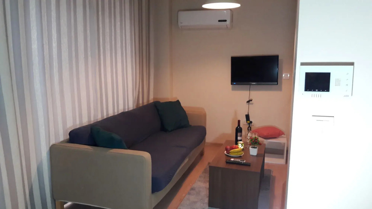 Fi Homes - Adults Only