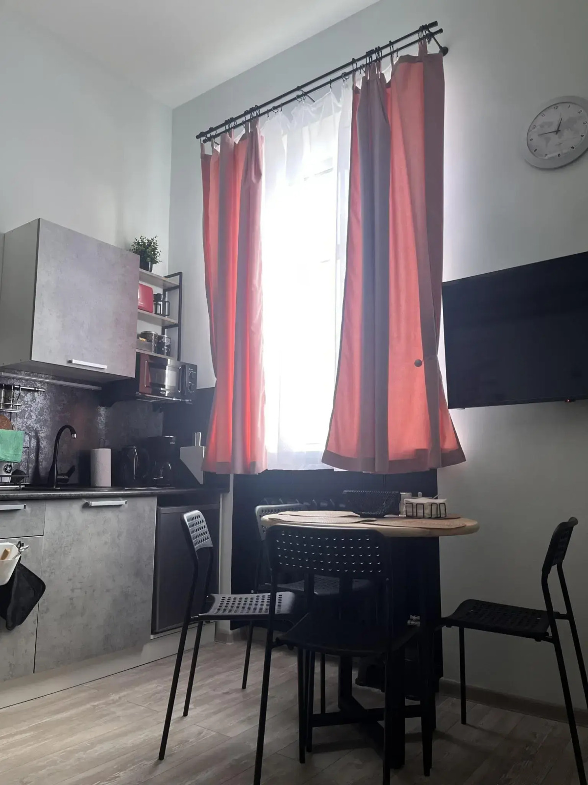 Апартаменты на Октябрьском проспекте 27Б