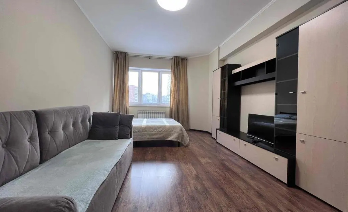 КвартАл на проспекте Маркса 87