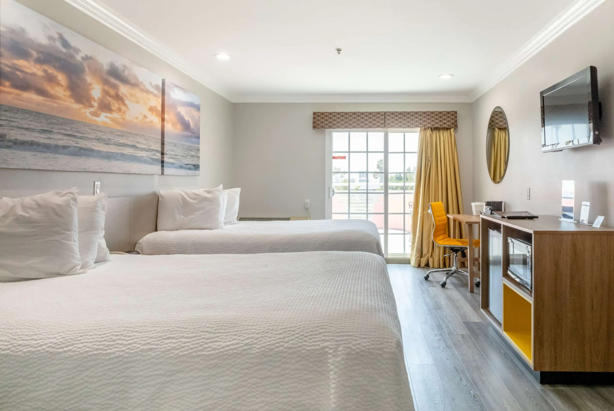 Days Inn by Wyndham Santa Monica