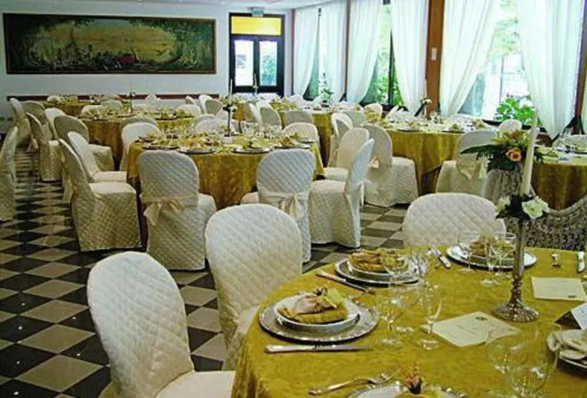 Ai Platani Hotel