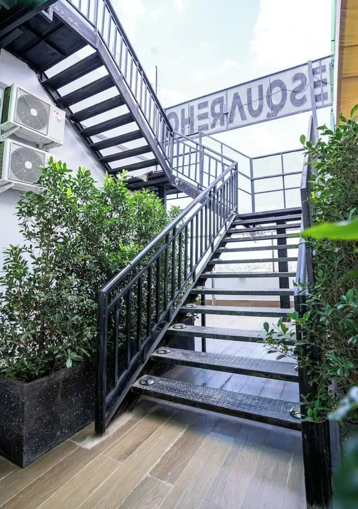 The Square Kampot Hotel