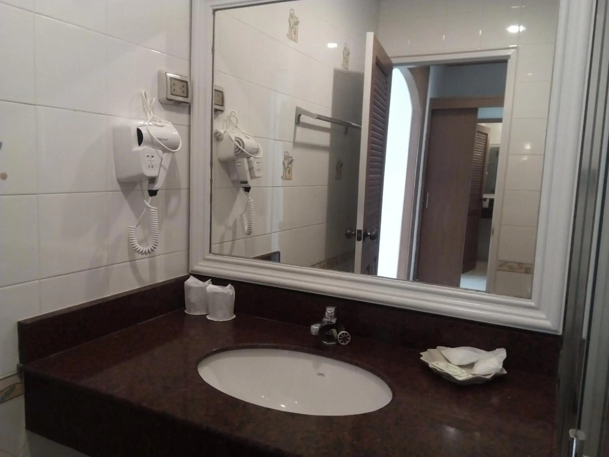 Seaview Hotel Sriracha