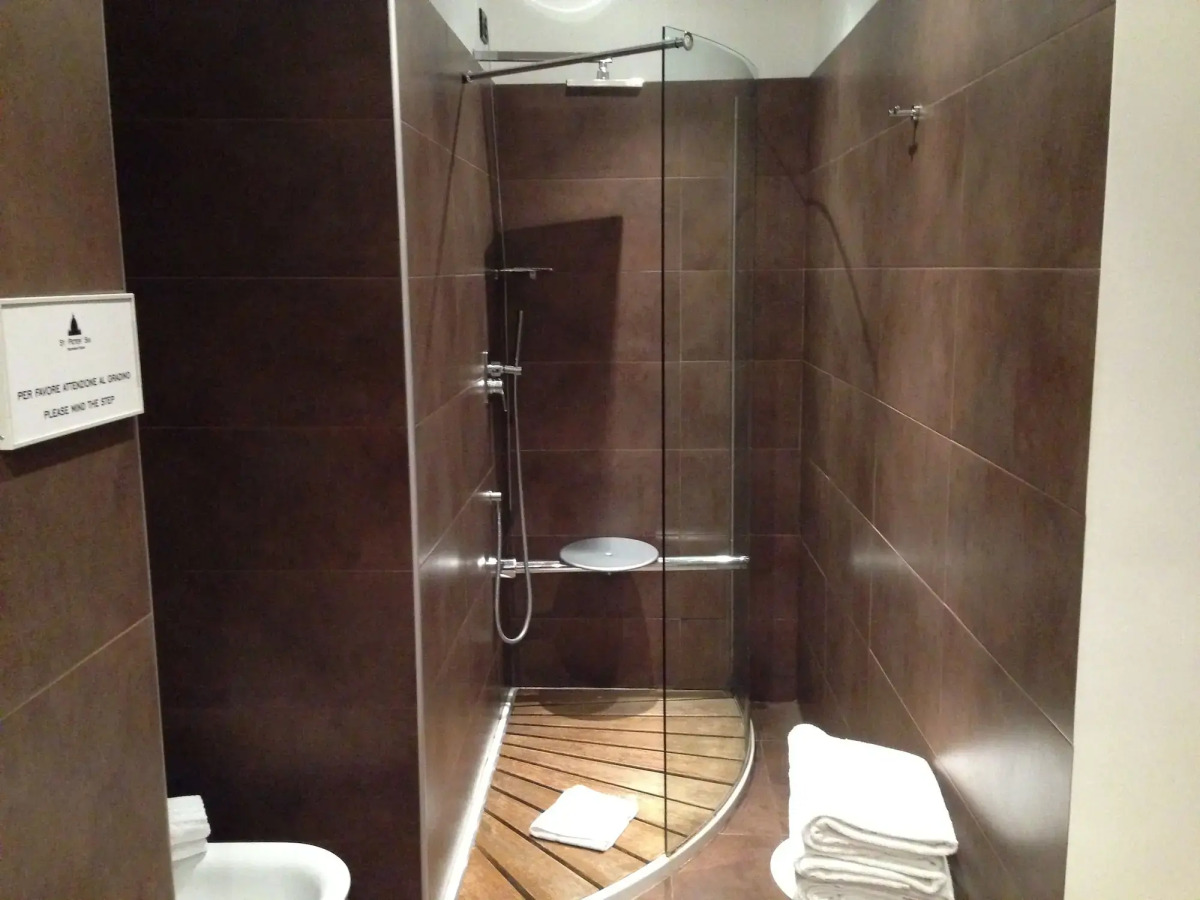 St. Peter' Six Rooms & Suites