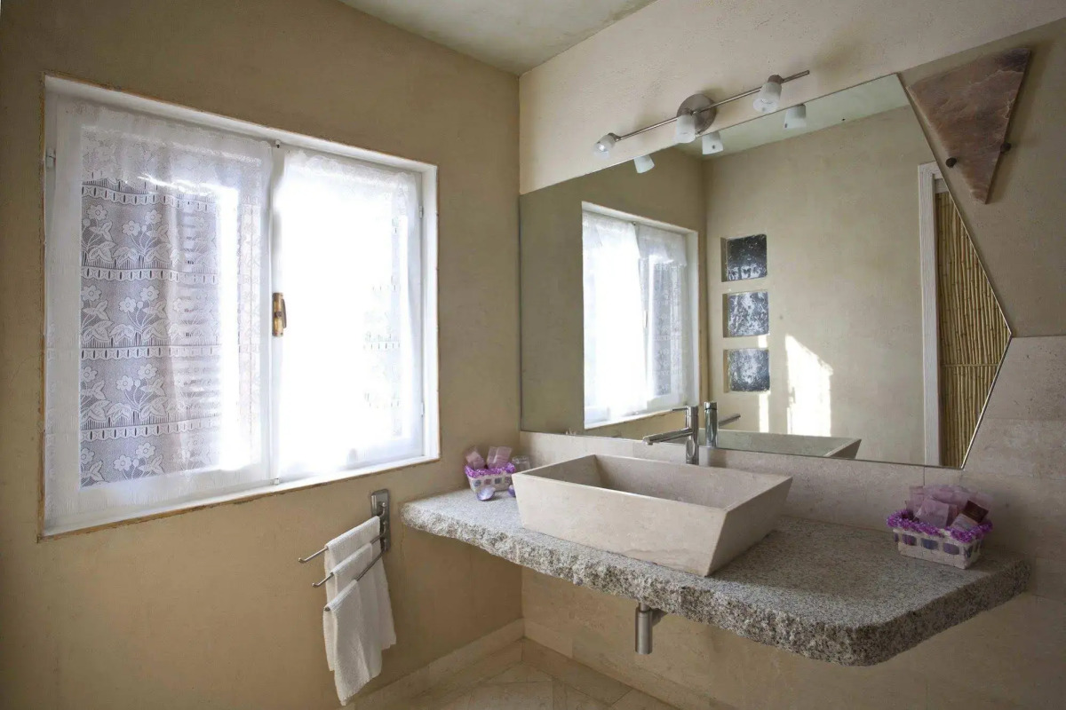 Baia de Bahas Residence