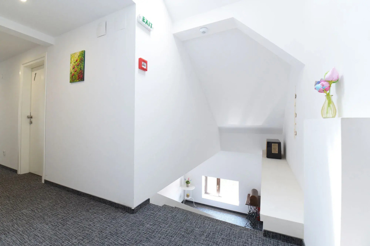 Tia Apartments and Rooms