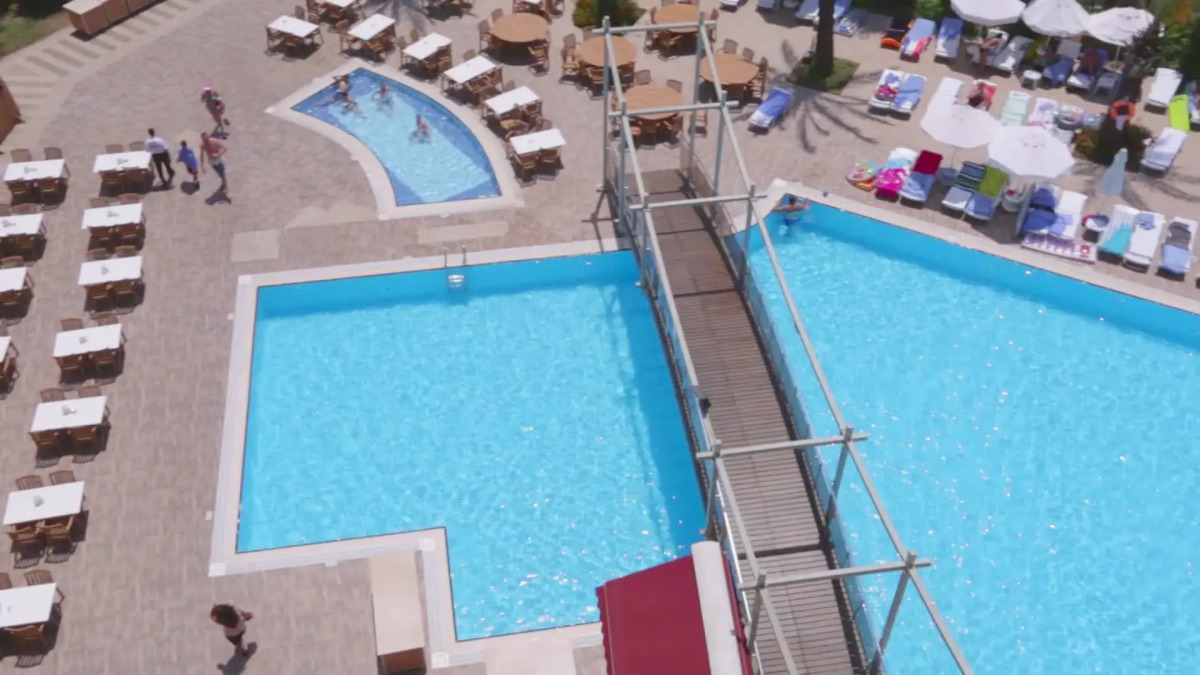 Saturn Palace Resort 