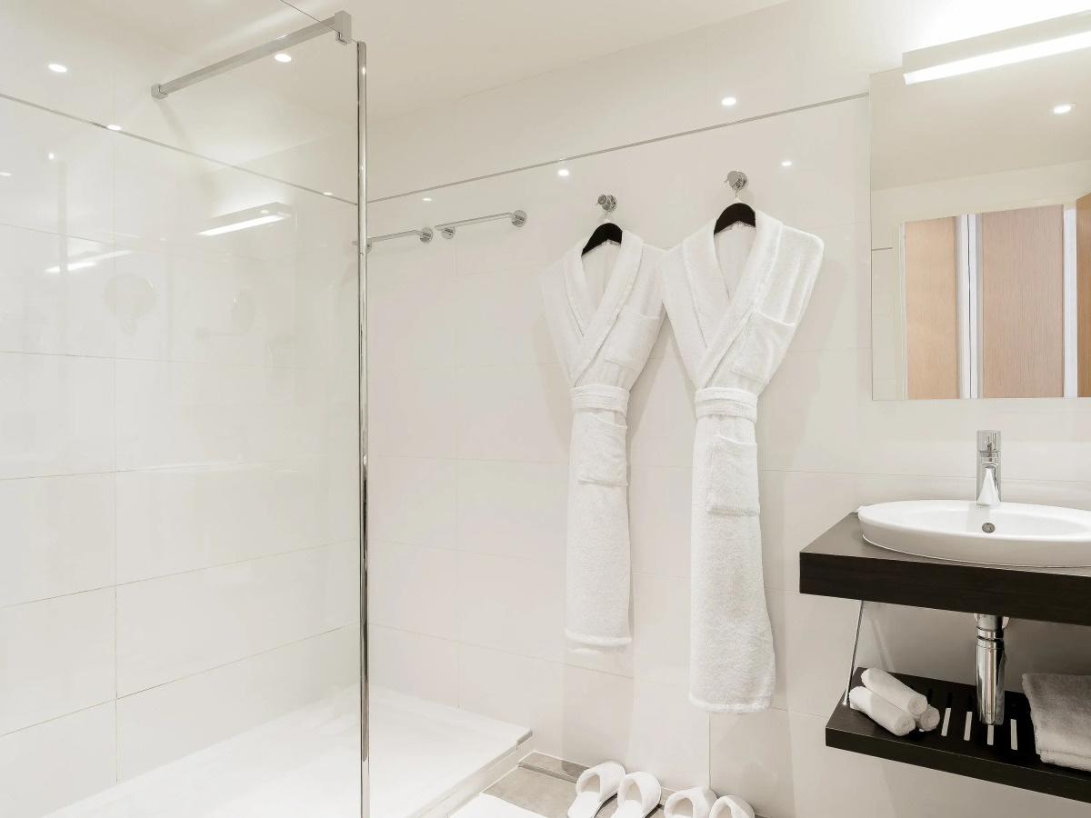 Croisette Beach Hotel Cannes - MGallery Collection