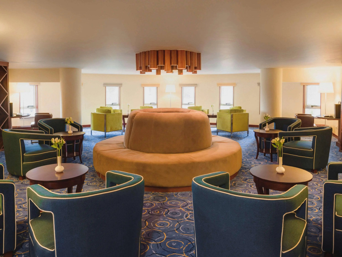 Отель Mövenpick Hotel & Residences Nairobi