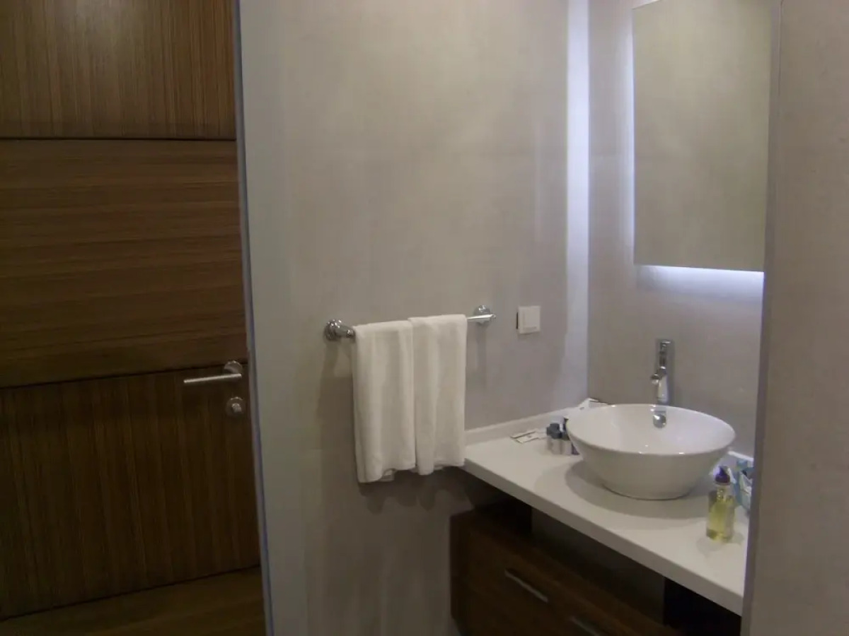 Marine Suites and Spa