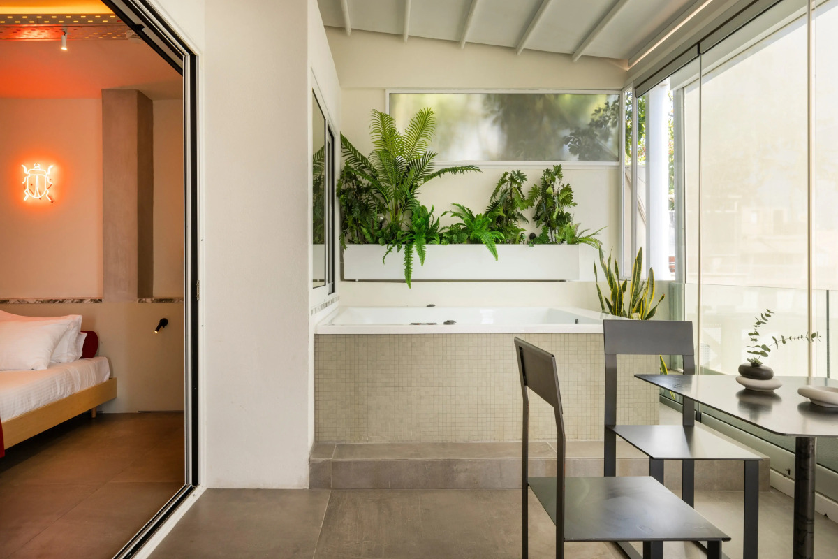 The Newel Metaxourgeio