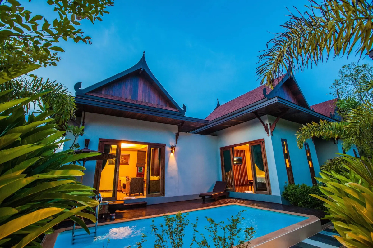 Howard Johnson by Wyndham Phuket Naiyang