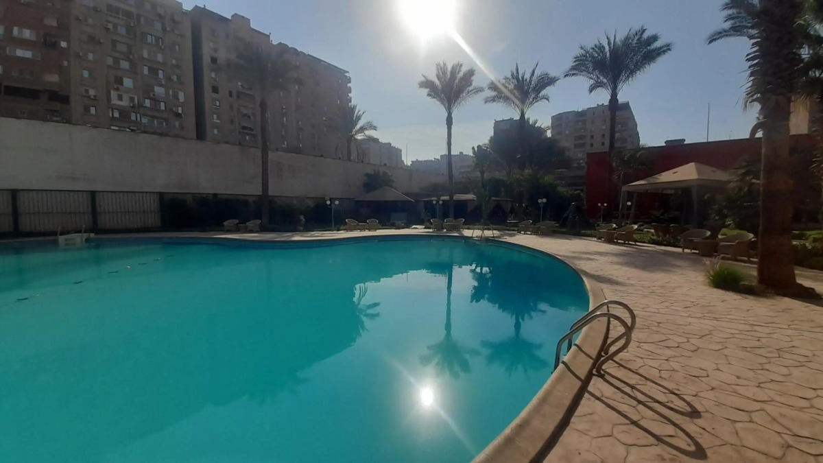 Grand Pyramids Hotel