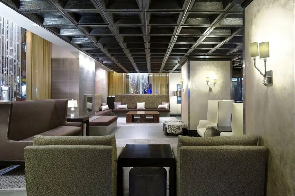 Inn of Chicago Magnificent Mile