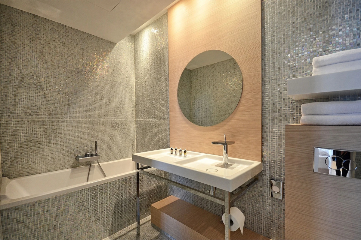 Sound Garden Hotel Airport