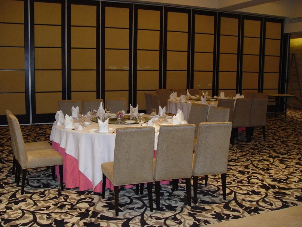 Guangdong Victory Hotel - Free shuttle bus to exhibition center during Canton Fair