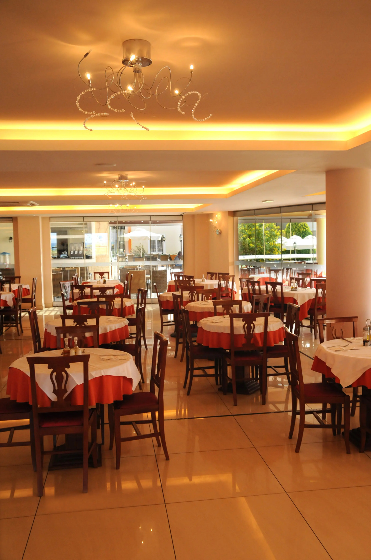 Отель Chrispy Waterpark Resort