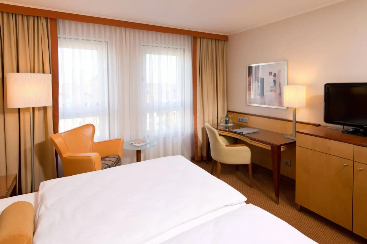 Отель The Q - Quadro City Hotel