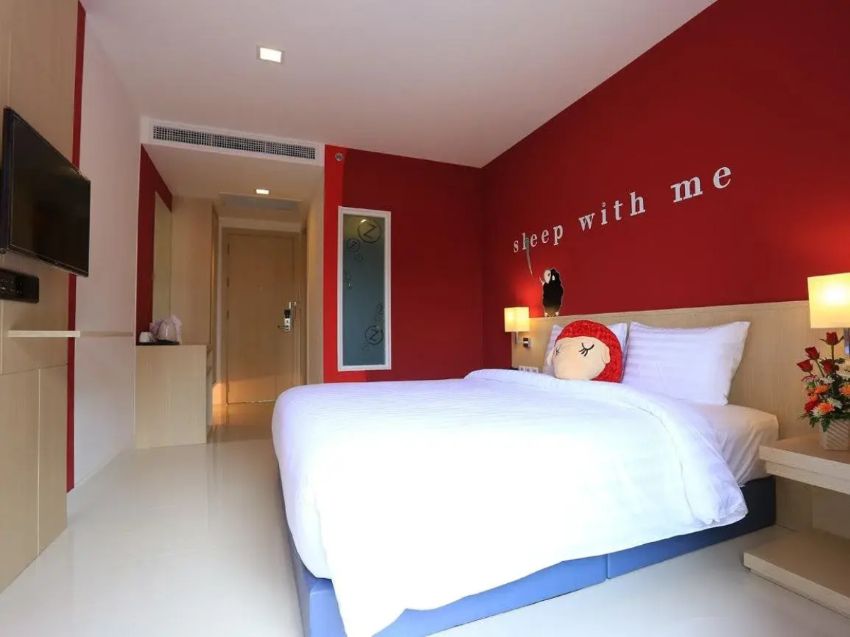 Sleep With Me Hotel design hotel @ patong