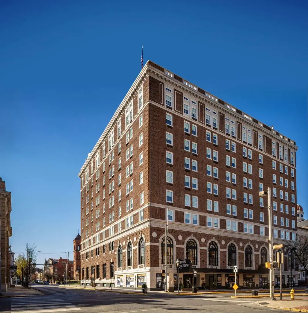 The Yorktowne Hotel, Tapestry Collection by Hilton