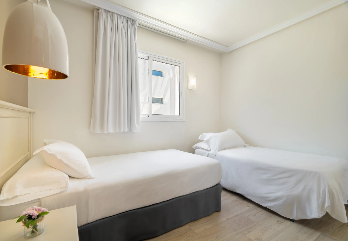 H10 Mediterranean Village