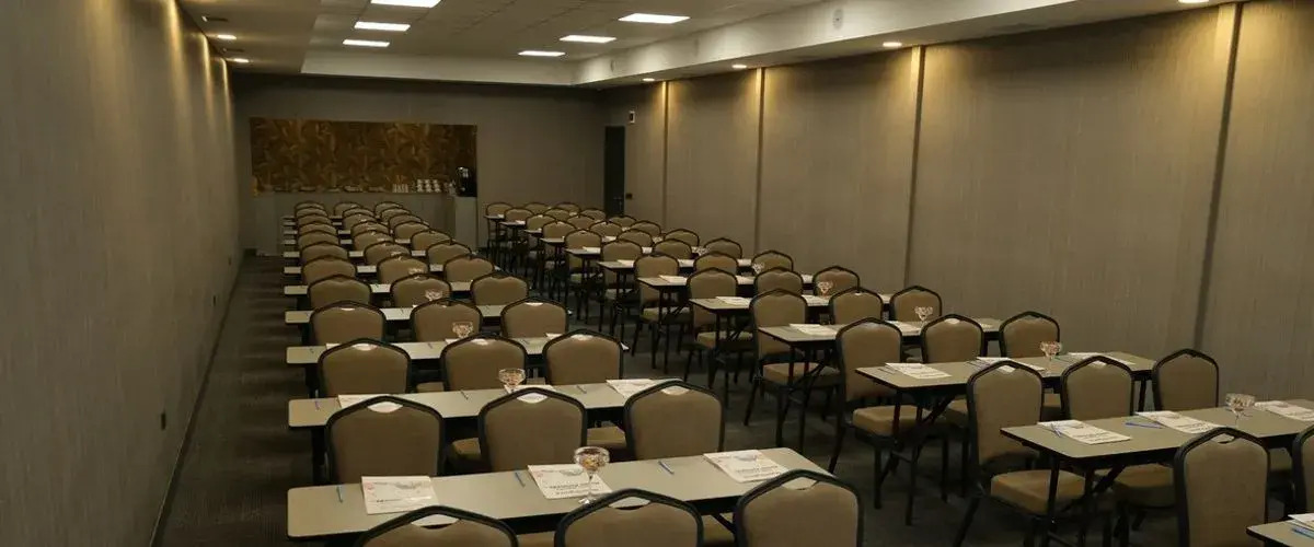 Uçar Royal Hotel and Conference Hall