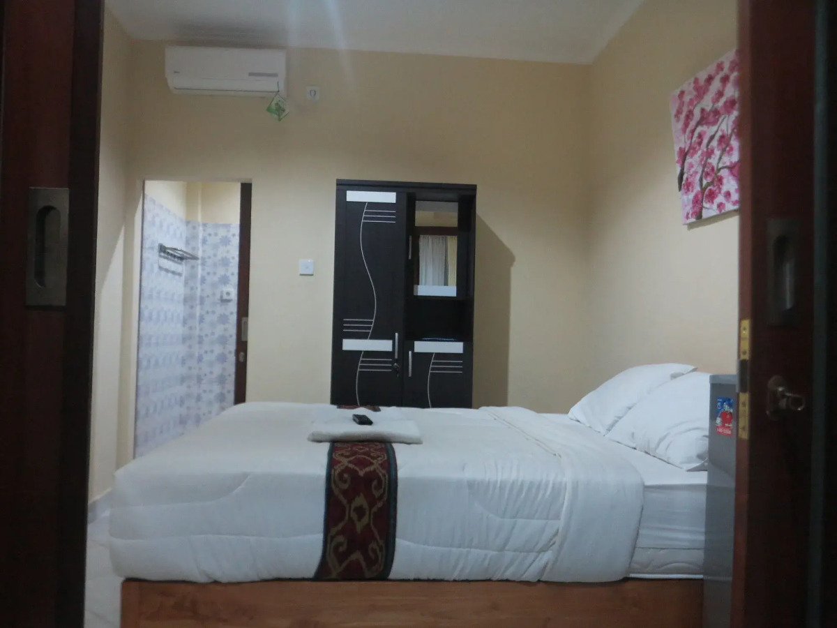 Sari Buana Bed & Breakfast