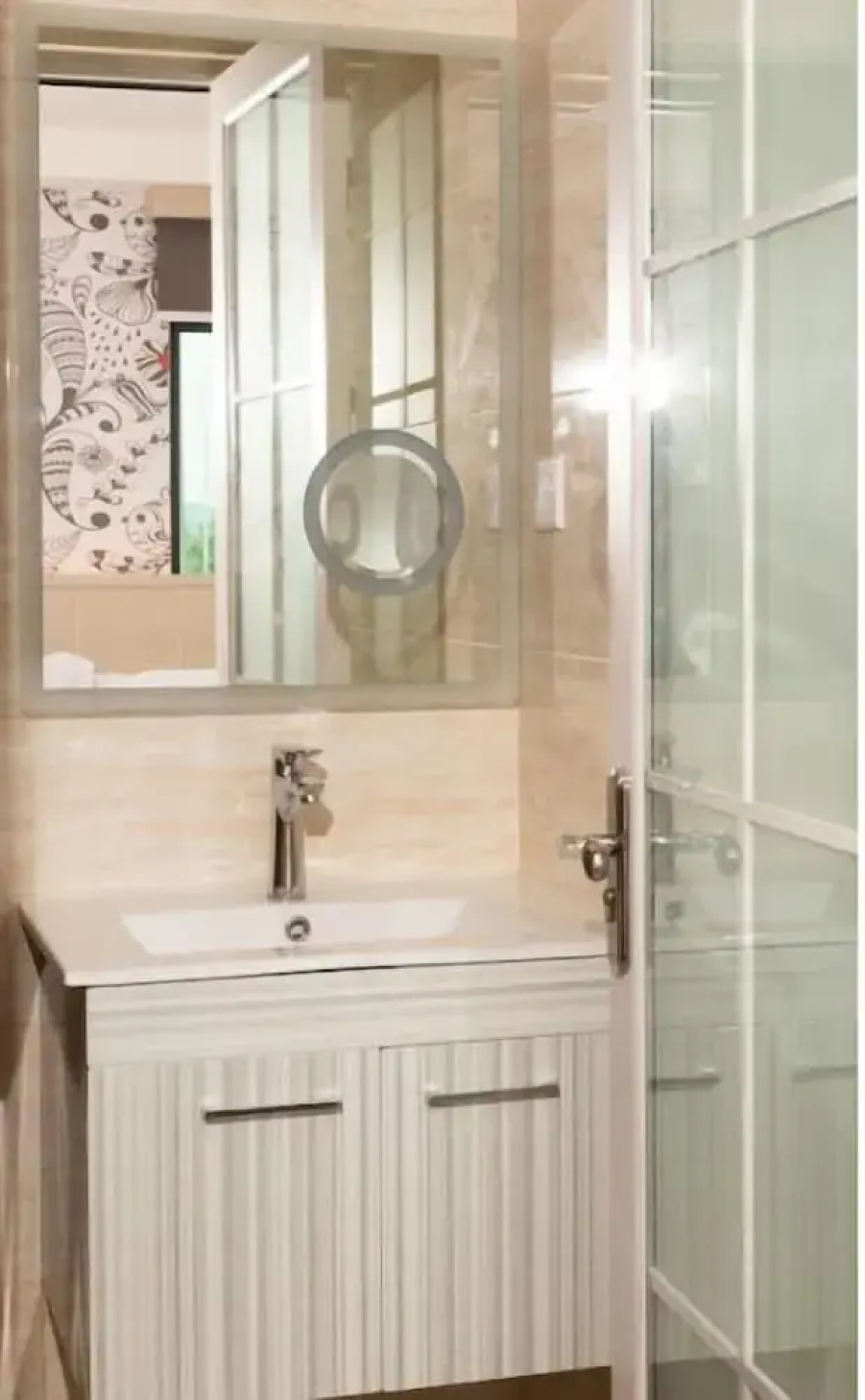 The Crown Hotel Klia