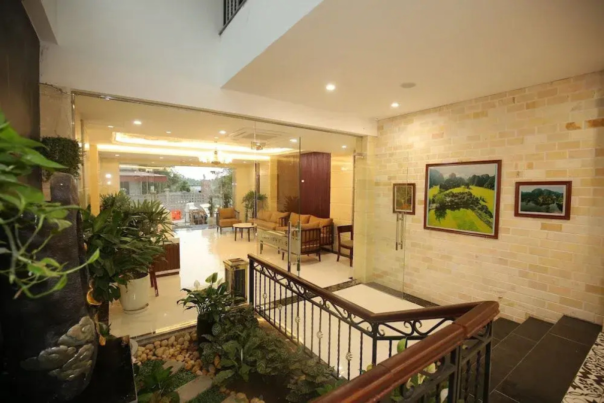 Liberty Hall Tam Coc Hotel & Villa