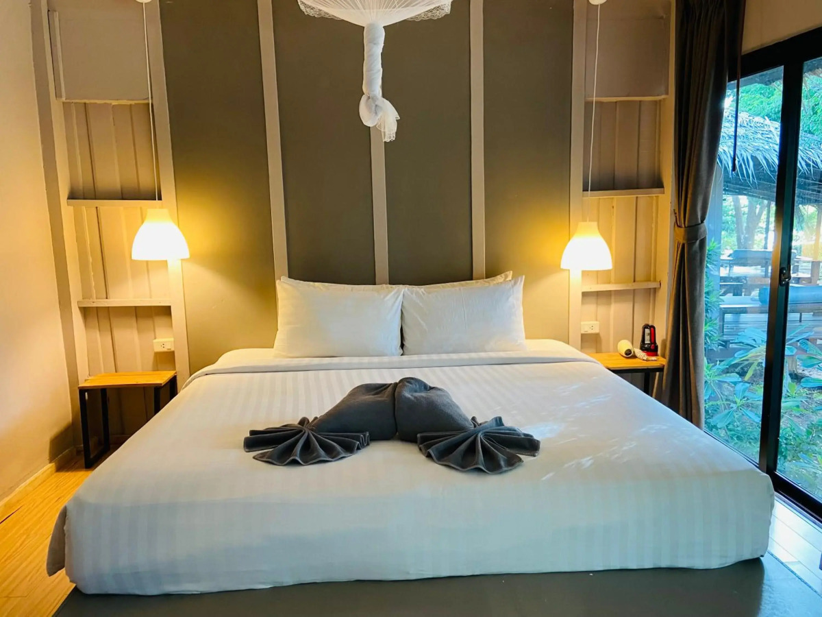 HIP Seaview Resort at Phi Phi