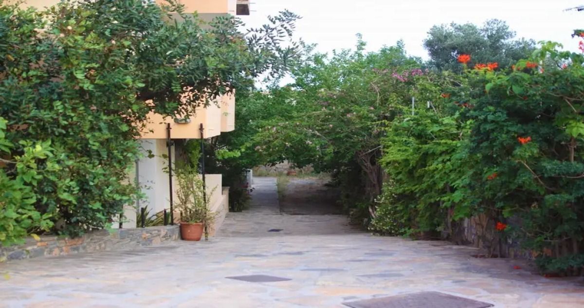 Argyro Apartments and Studios