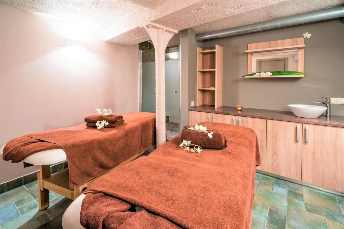 Отель Wellton Centrum Hotel & Spa