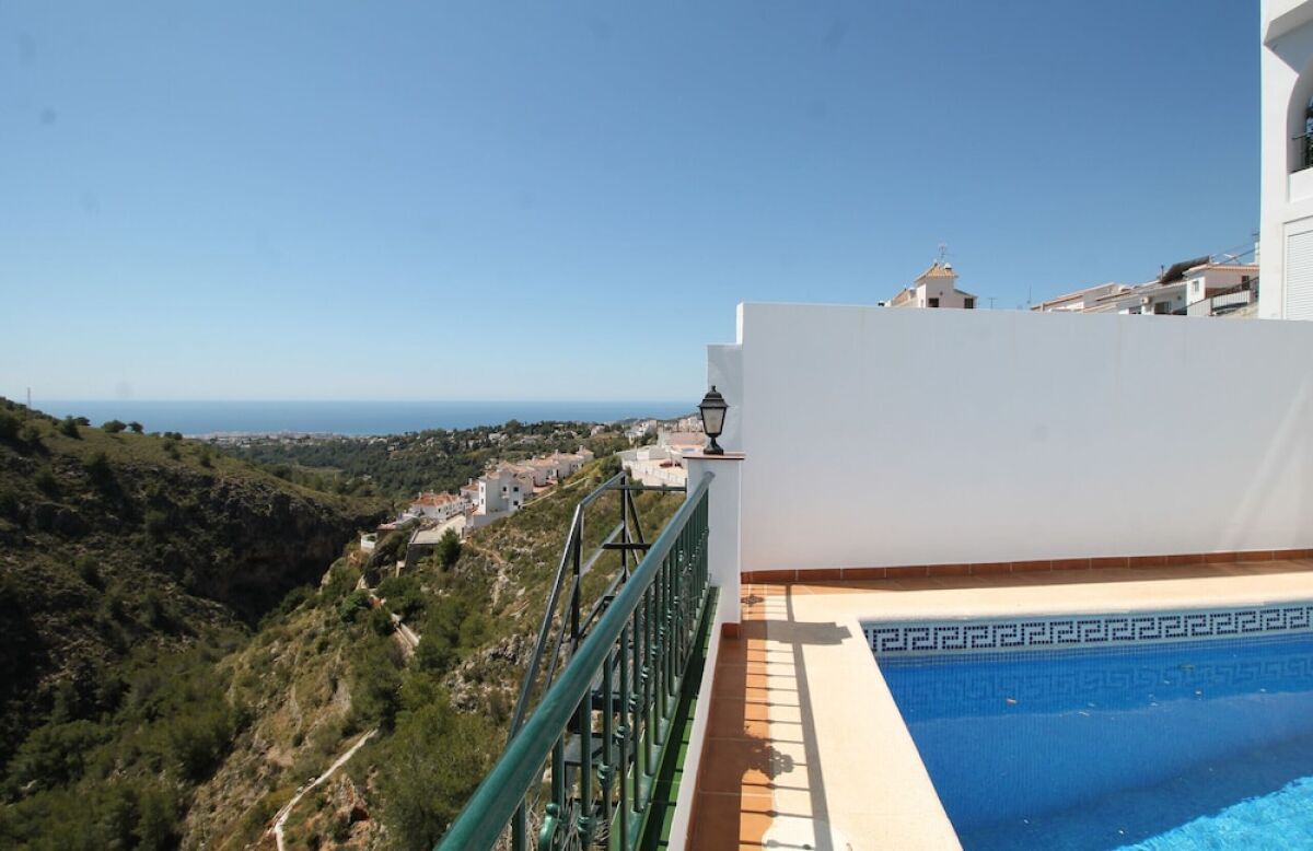 1061 Studio de la Torre