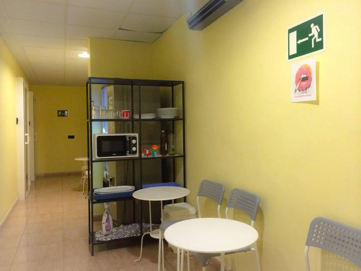 Barcelona City North Hostal