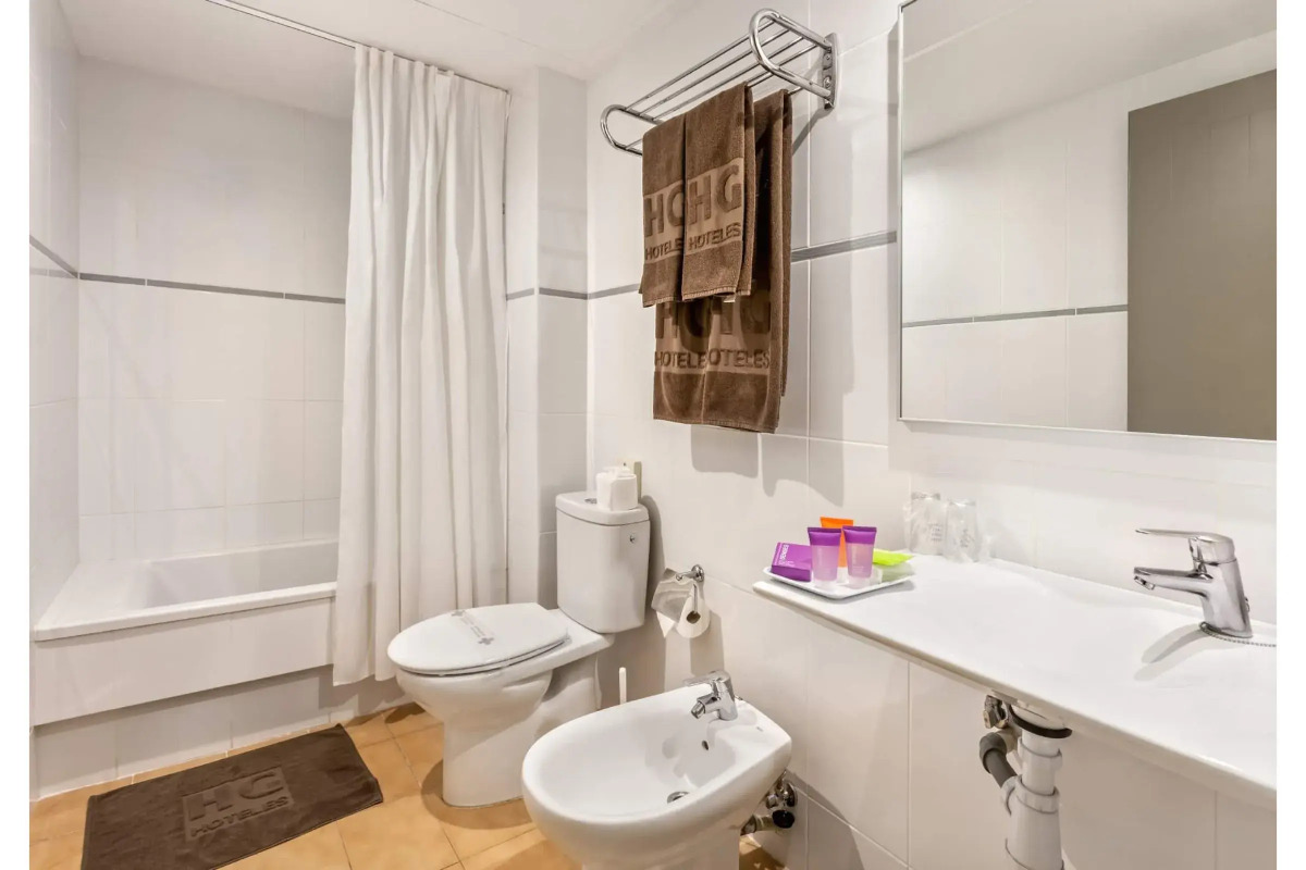 Apartamentos HG Cristian Sur