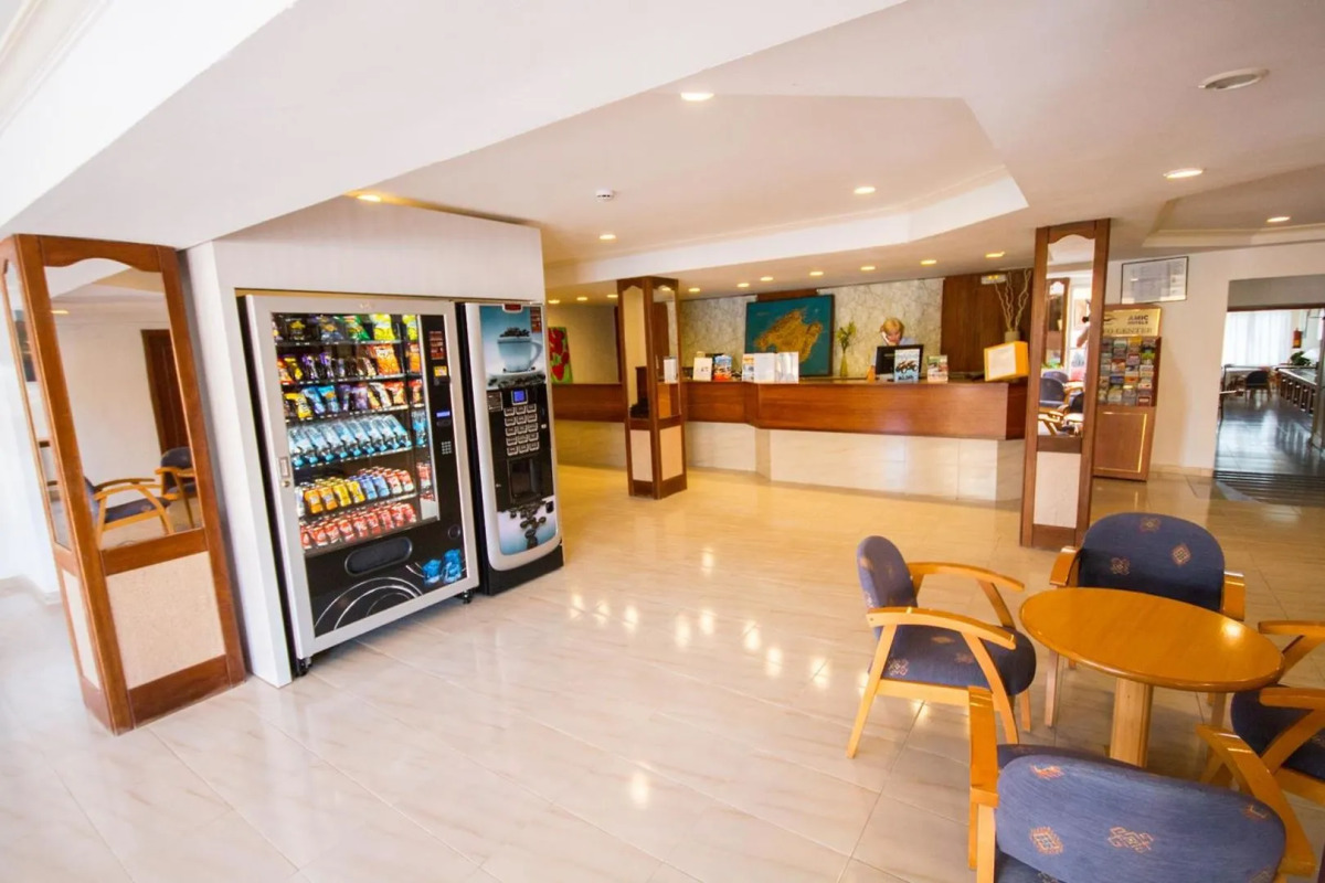 Отель Amic Can Pastilla