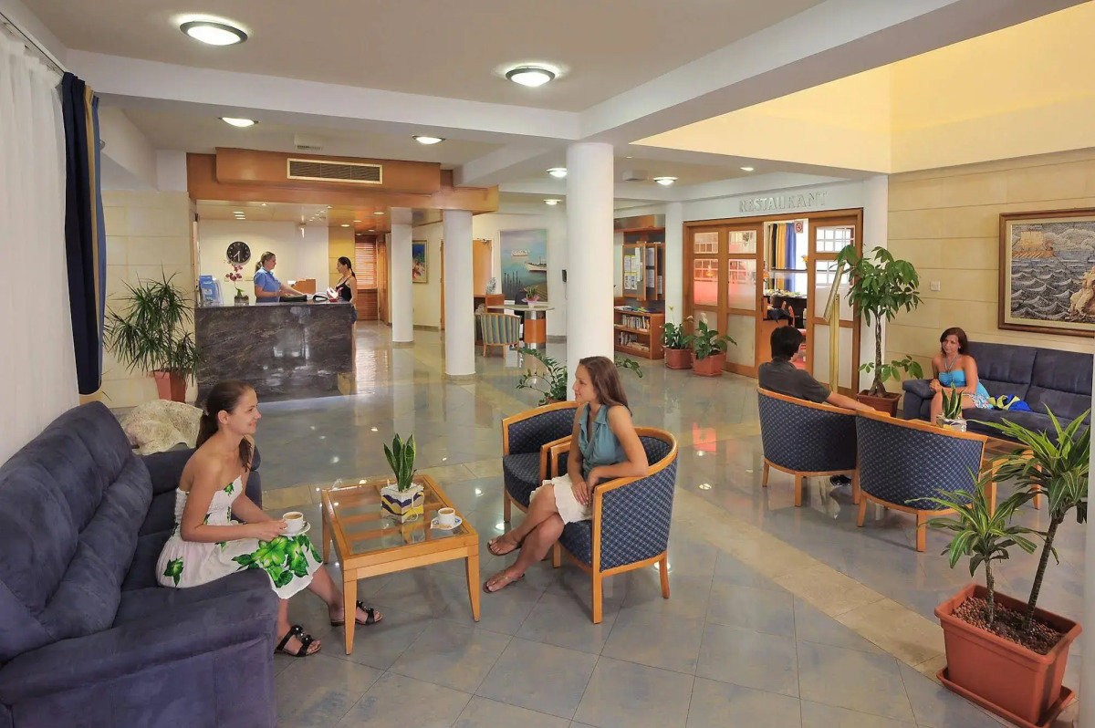 Okeanos Beach Boutique Hotel