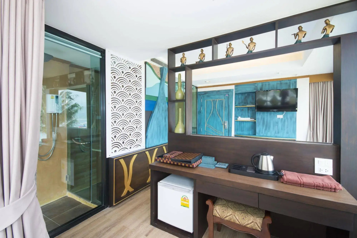 Phi Phi Nice Beach Hotel Hip