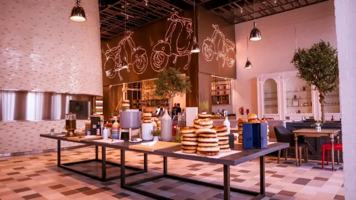 Hilton Salwa Beach Resort & Villas