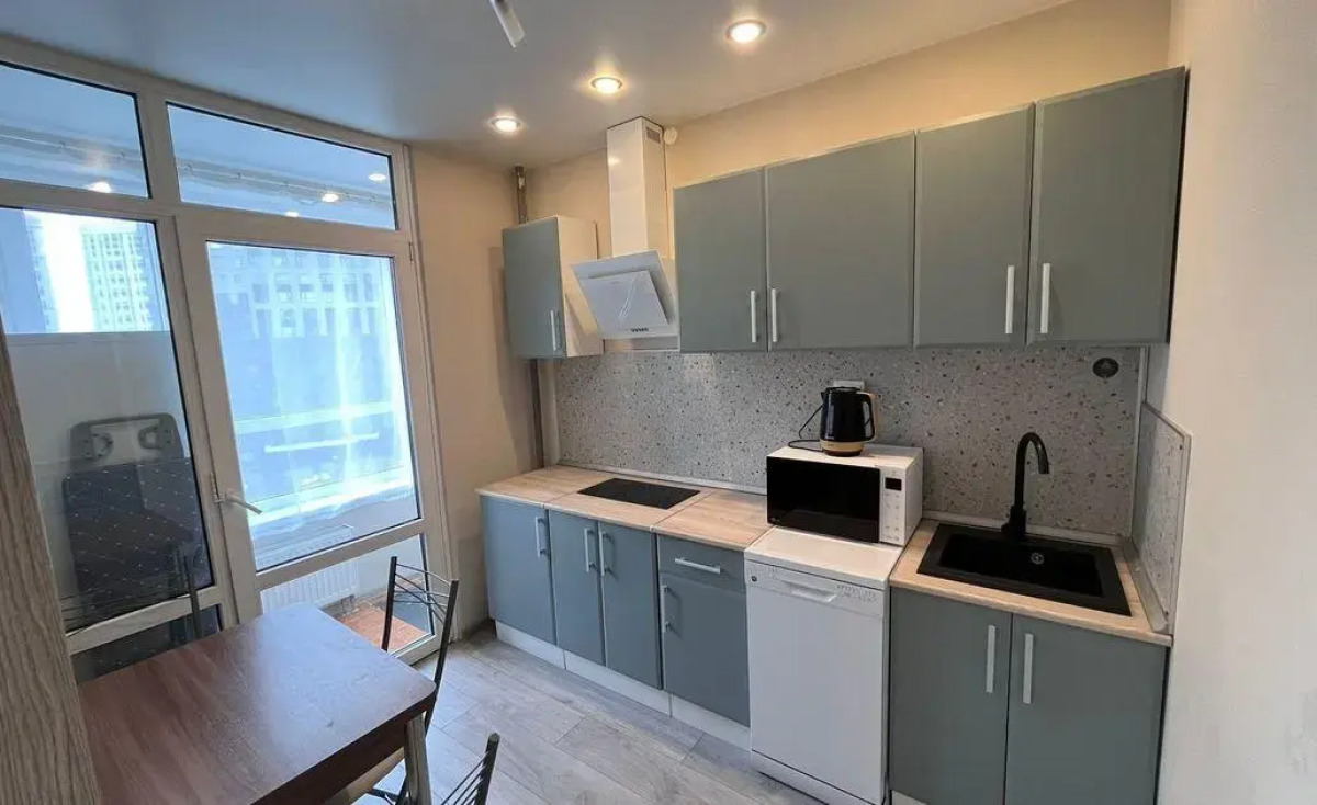 Апартаменты на улице Александра Полина 1