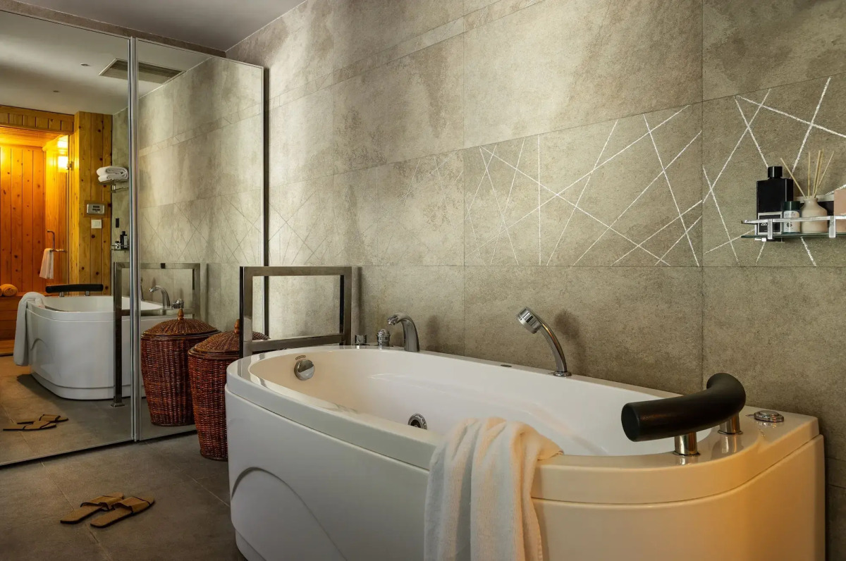 The Panoramic Getaway