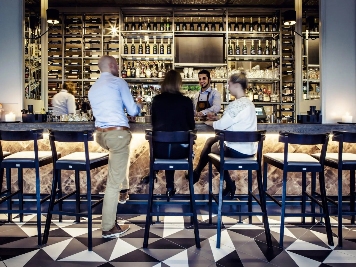 Carlton Square Hotel