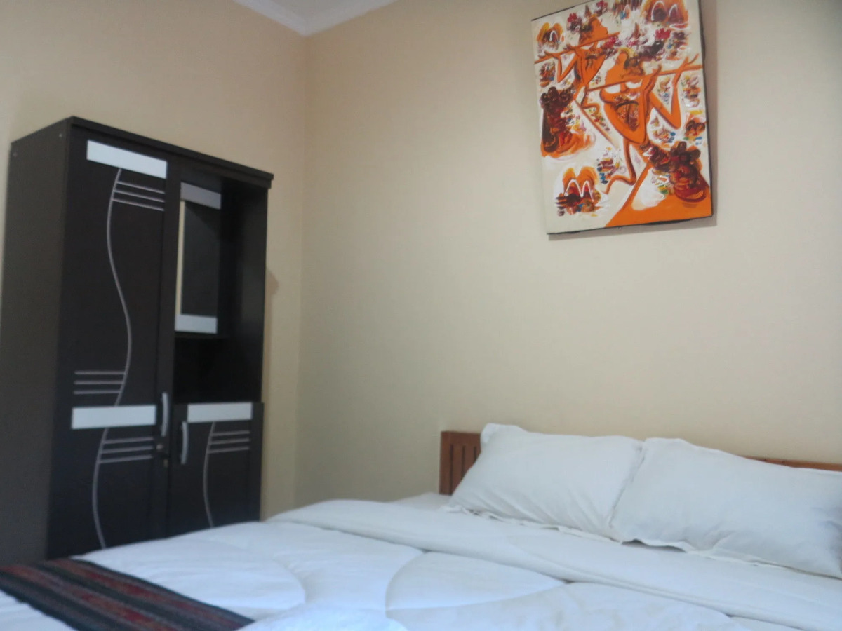 Sari Buana Bed & Breakfast