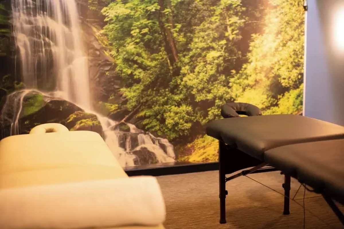 Urban Green Hotel & Suites