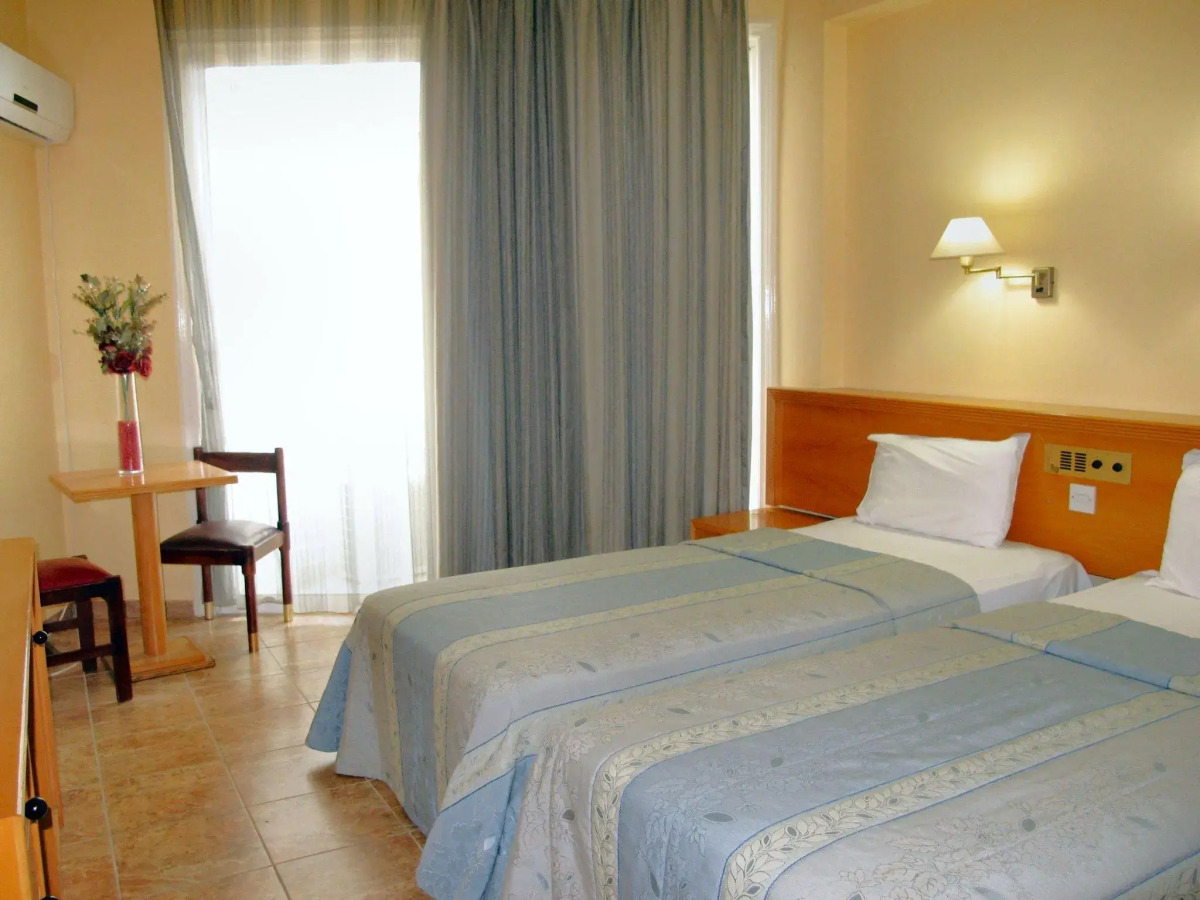 Flamingo Beach Hotel