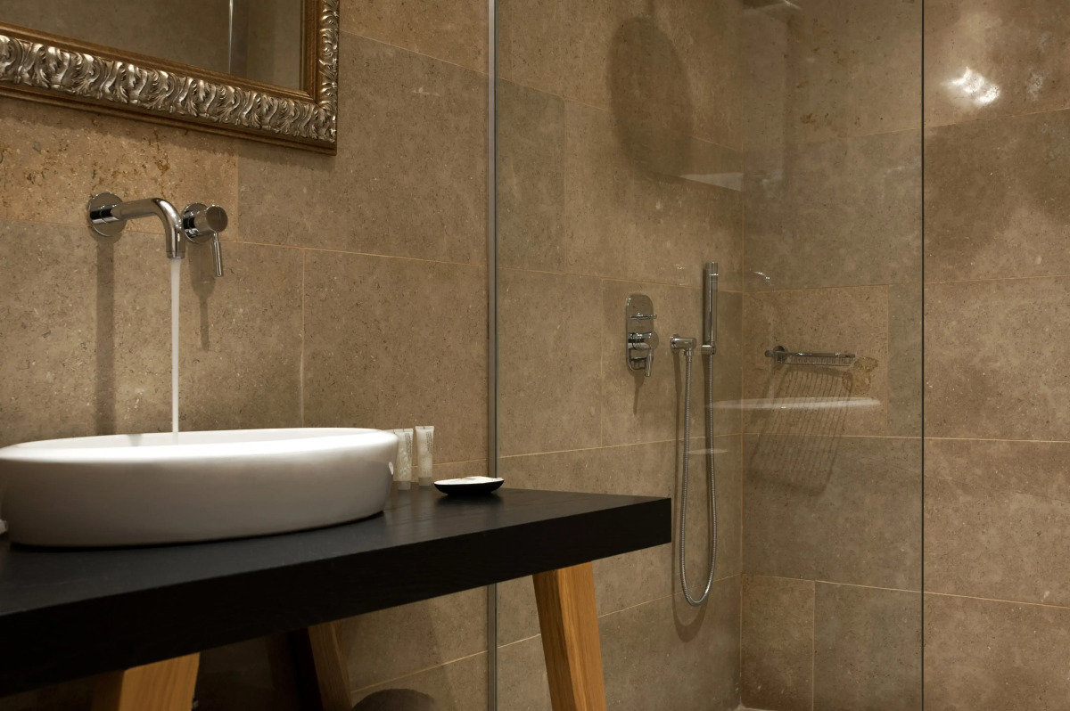 Athenaeum Grand Hotel