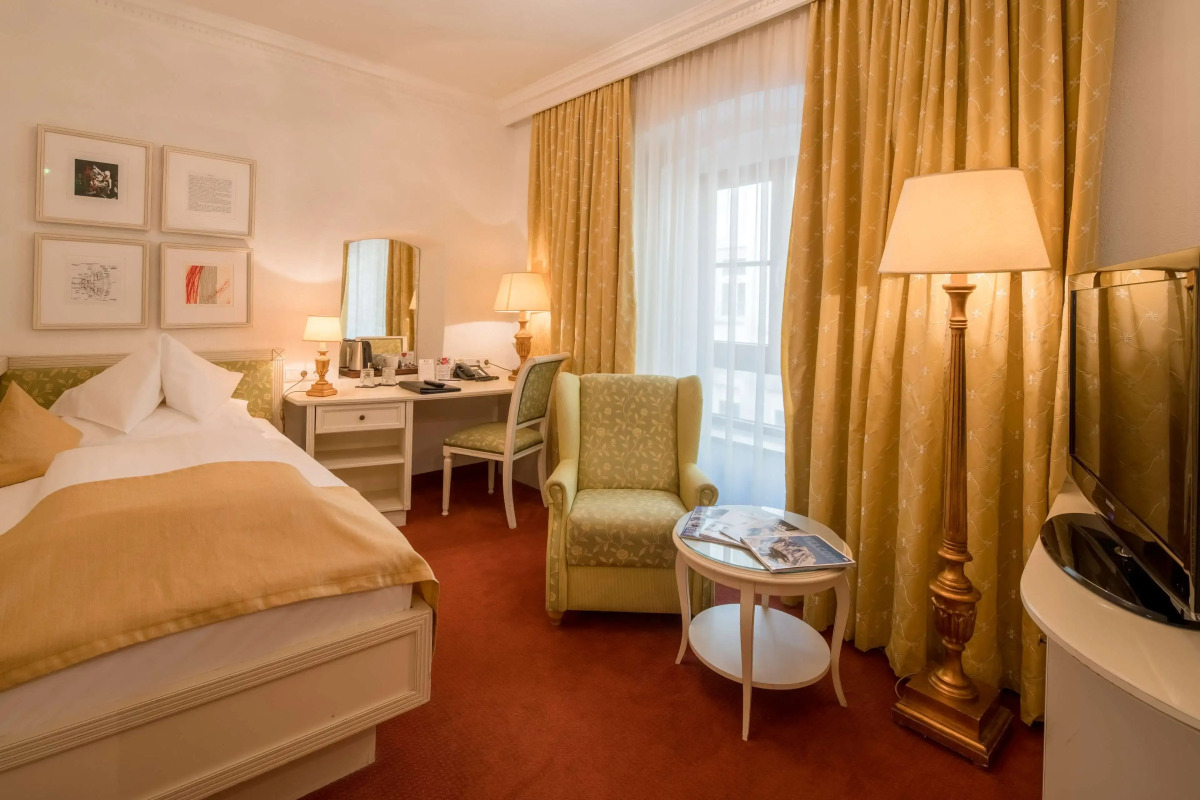 Hotel Goldener Adler, BW Signature Collection