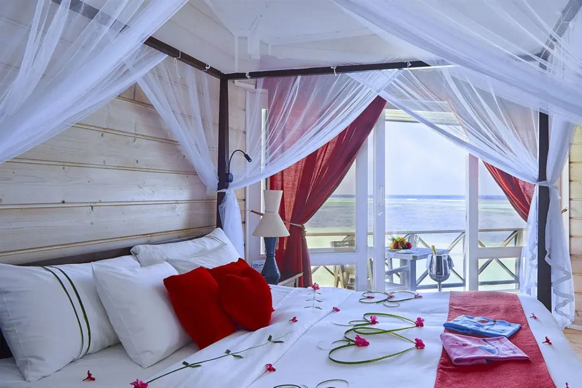 Kuredu Island Resort & Spa