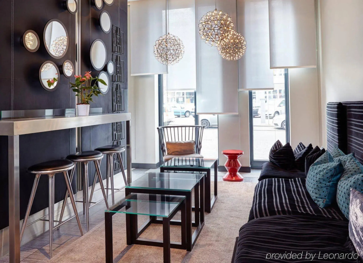 Отель Premier Inn Berlin Alexanderplatz