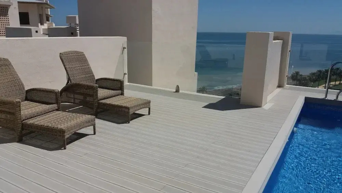 First Line Penthouse With Private Pool